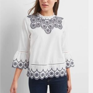 Gap Bell-sleeve eyelet top white black embroidered